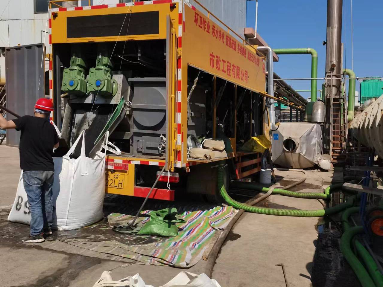 永善淤泥压干处理